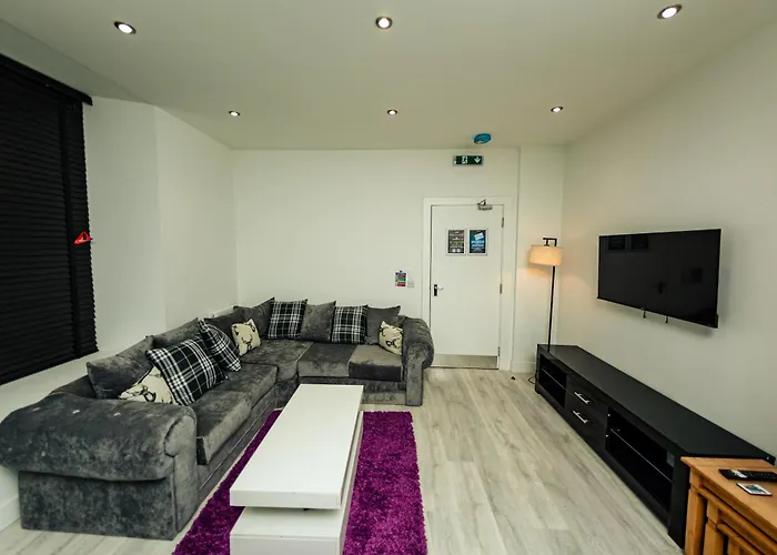 Cheerz Apartments
